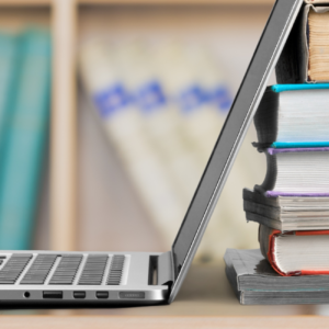 Read more about the article Wywiad w pracy dyplomowej – jak go przeprowadzić? Rodzaje, scenariusz, analiza