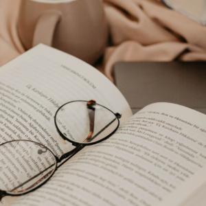 Read more about the article Metodologia badawcza – co badamy, po co, jak i dlaczego? (kompletny poradnik)