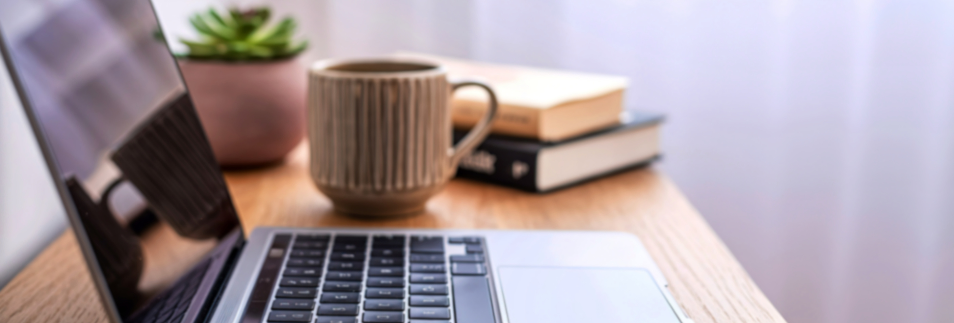 You are currently viewing Jak podejść ze spokojem do pisania pracy dyplomowej