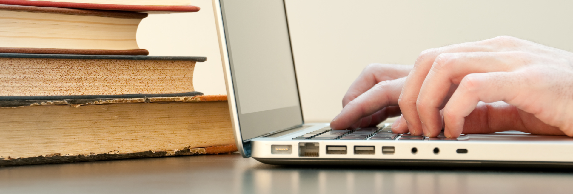 Read more about the article Rekomendacje w pracy dyplomowej – znaczenie, funkcje i zasady formułowania