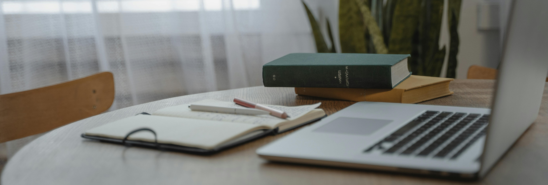 Read more about the article Jak napisać wnioski w pracy dyplomowej? Przykłady, struktura, zasady