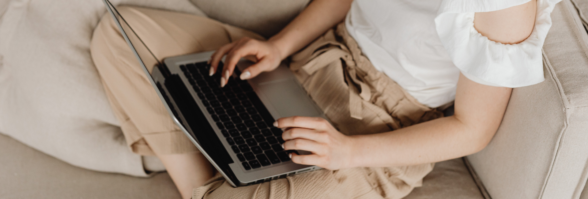 Read more about the article Bibliografia i przypisy w stylu oksfordzkim- po co się je stosuje, jak tworzyć, najczęstsze błędy