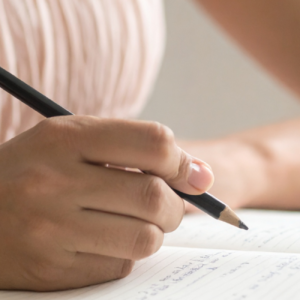 Read more about the article Jak napisać zakończenie pracy dyplomowej? Rola, zawartość i styl